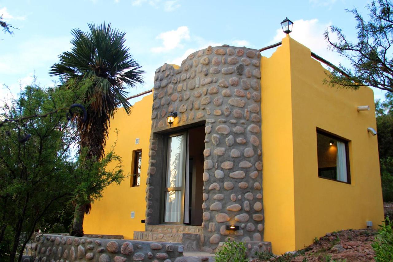 Cabanas El Arcano Capilla del Monte Eksteriør bilde